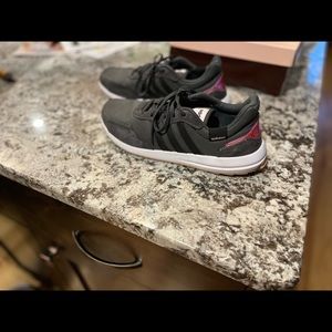 Adidas women’s sneakers-size 10